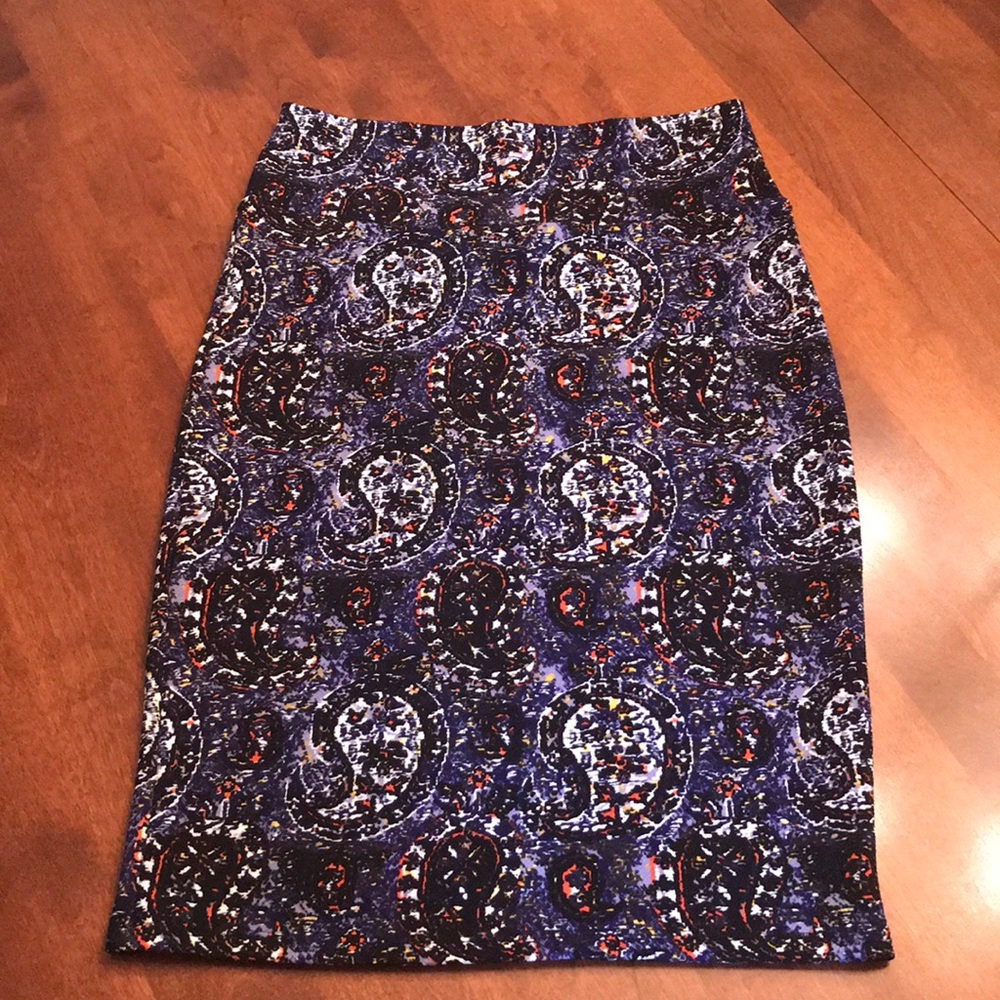 LulaRoe Cassie small